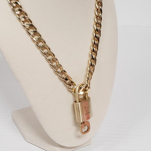 Louis Vuitton Lock & Key Gold with Unbranded Cuban Style Gold Plated Chain - Picture 3 of 8